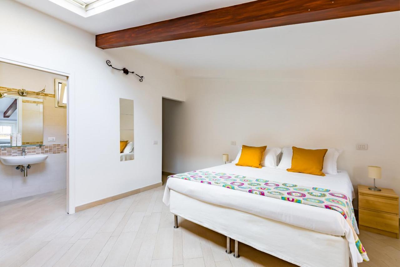 נאפולי Apartment With Balcony In Palazzo Diaz By Wonderful Italy מראה חיצוני תמונה
