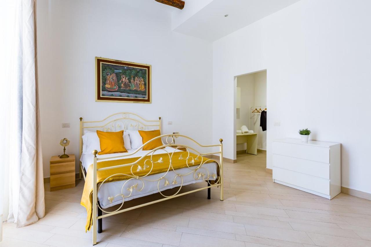 נאפולי Apartment With Balcony In Palazzo Diaz By Wonderful Italy מראה חיצוני תמונה