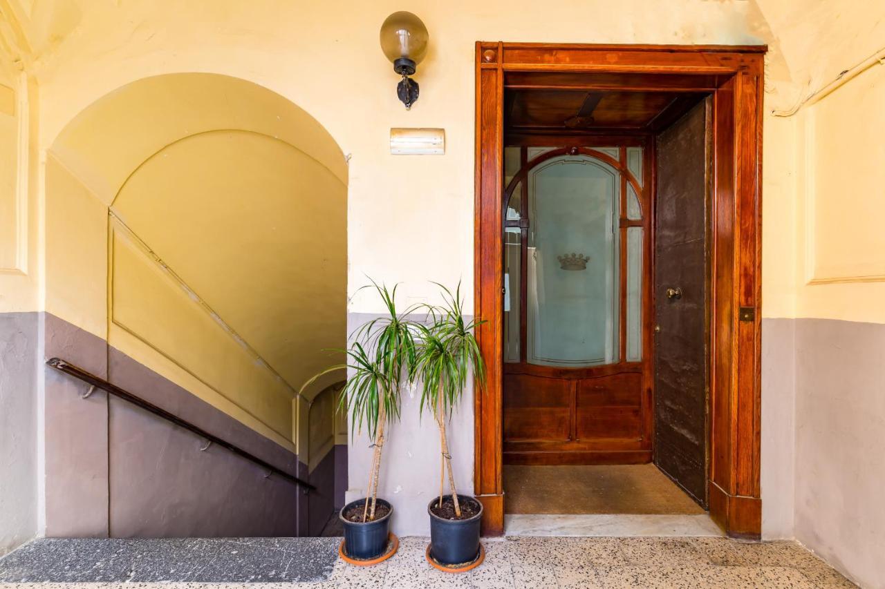נאפולי Apartment With Balcony In Palazzo Diaz By Wonderful Italy מראה חיצוני תמונה